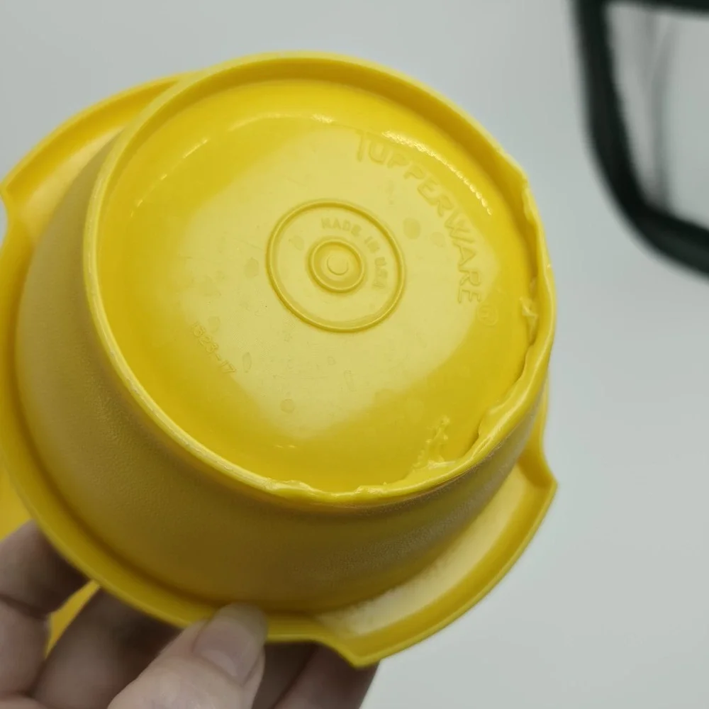 Tupperware Seal n Serve Bowls & Servalier Lids Harvest Yellow 886, 1323, 1268
